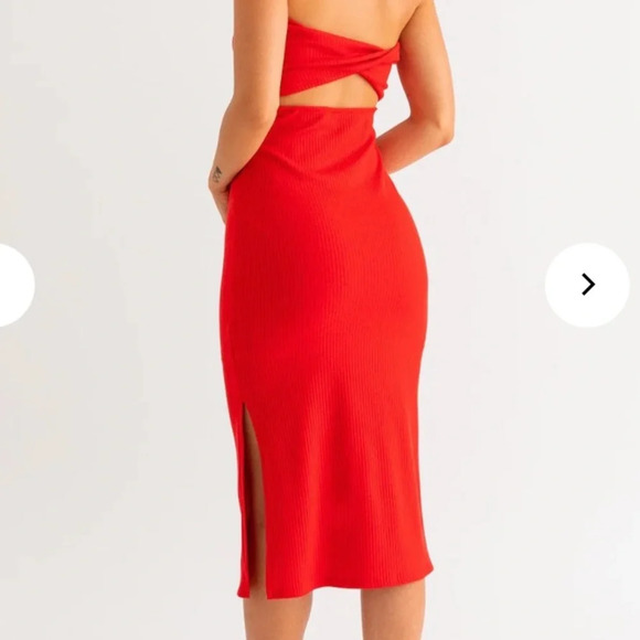 Le Lis Midi Dress - Picture 2 of 5